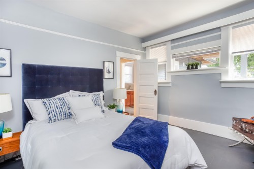 136 12Th Avenue W, Vancouver, BC 