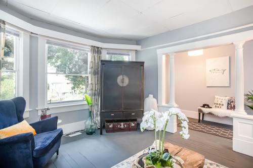 136 12Th Avenue W, Vancouver, BC 