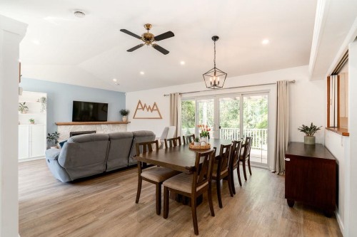1032 Edgewater Crescent  Squamish, BC V8B 0B2
