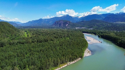 1032 Edgewater Crescent, Squamish, BC 