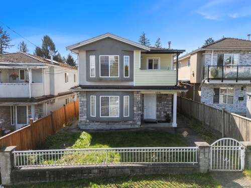 6058 Woodsworth Street  Burnaby, BC V5G 1S8