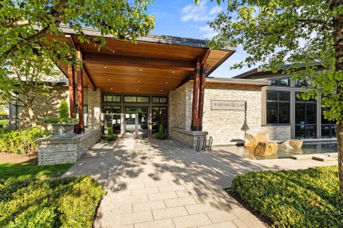 412-3107 Windsor Gate, Coquitlam, BC 