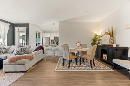 412-3107 Windsor Gate, Coquitlam, BC 