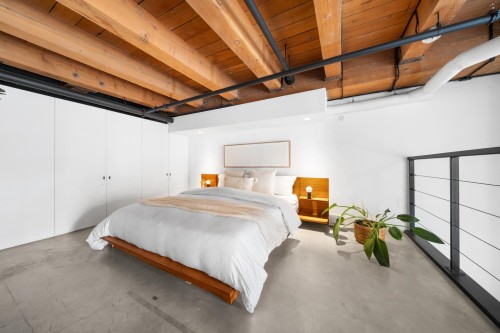 47 Cordova Street E, Vancouver, BC 