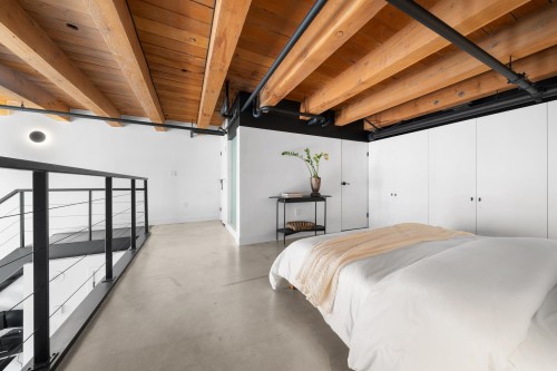47 Cordova Street E, Vancouver, BC 