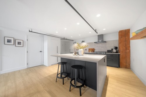 47 Cordova Street E, Vancouver, BC 