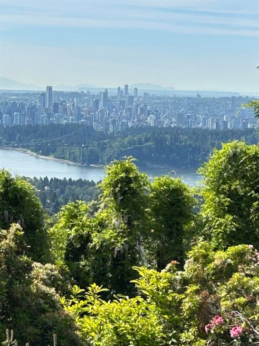 1378 Chartwell Drive, West Vancouver, BC 