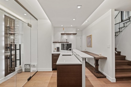 920 Melbourne Avenue, North Vancouver, BC 