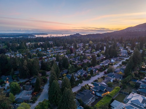 920 Melbourne Avenue, North Vancouver, BC 