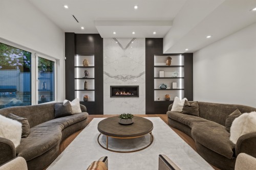 920 Melbourne Avenue, North Vancouver, BC 