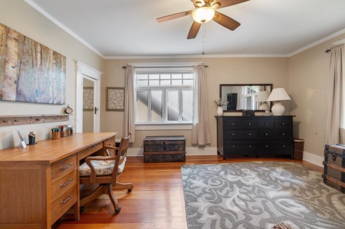1820 11Th Avenue W, Vancouver, BC 