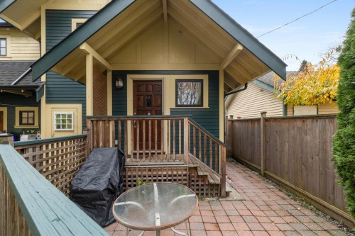 1820 11Th Avenue W, Vancouver, BC 