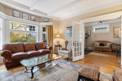1820 11Th Avenue W, Vancouver, BC 
