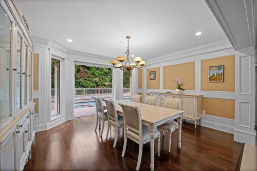 761 Eyremount Drive, West Vancouver, BC 