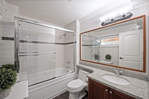 761 Eyremount Drive, West Vancouver, BC 