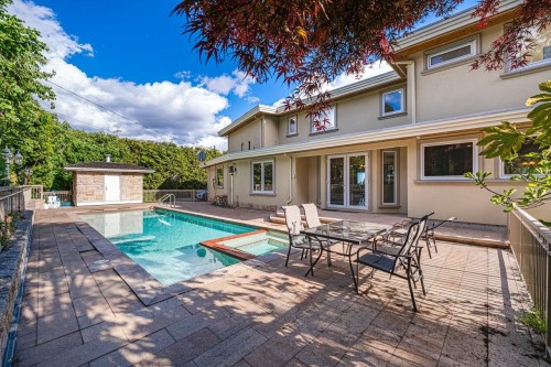 761 Eyremount Drive, West Vancouver, BC 