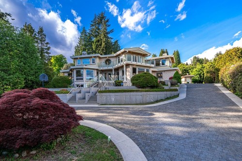 761 Eyremount Drive, West Vancouver, BC 