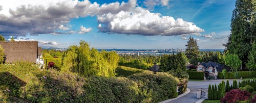 761 Eyremount Drive, West Vancouver, BC 