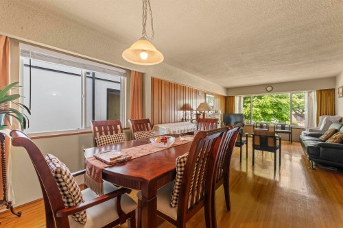 2666 Waverley Avenue, Vancouver, BC 
