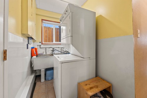 2666 Waverley Avenue, Vancouver, BC 