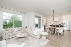 8-3461 Princeton Avenue  Coquitlam, BC V3E 0M2