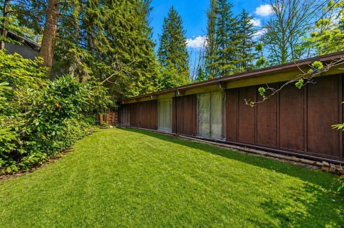 835 Wildwood Place, West Vancouver, BC 