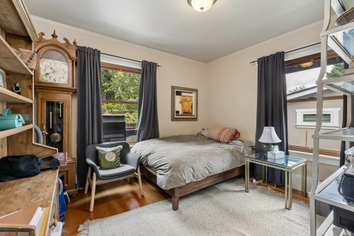 534 7Th Street E, North Vancouver, BC 