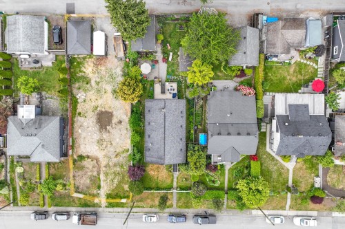 534 7Th Street E, North Vancouver, BC 