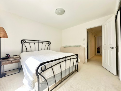 3160 4Th Avenue W, Vancouver, BC 