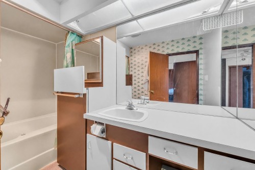 1144 Rochester Avenue, Coquitlam, BC 