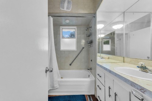 1144 Rochester Avenue, Coquitlam, BC 