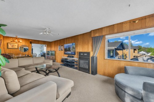 1144 Rochester Avenue, Coquitlam, BC 