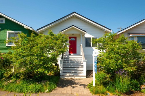 4961 St. Catherines Street, Vancouver, BC 