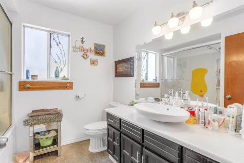 9660 Bates Road, Richmond, BC 