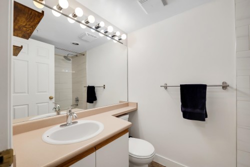 201B-40120 Willow Crescent, Squamish, BC 