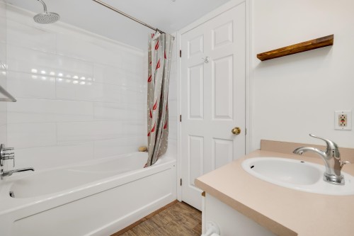 201B-40120 Willow Crescent, Squamish, BC 