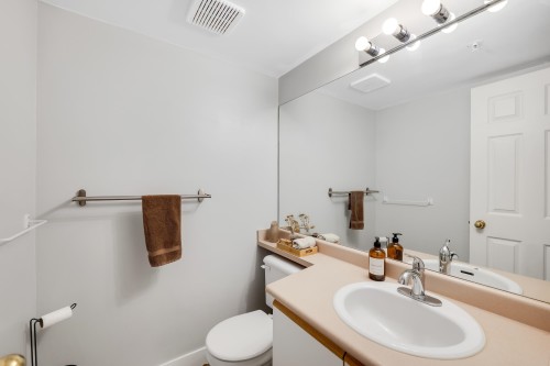 201B-40120 Willow Crescent, Squamish, BC 