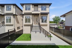 4-6885 Aubrey Street Burnaby, BC V5B 2E4