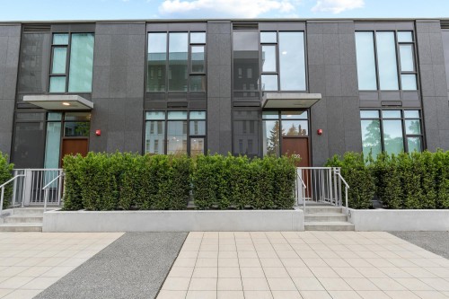 103-318 Alderson Avenue  Coquitlam, BC V3K 0J1