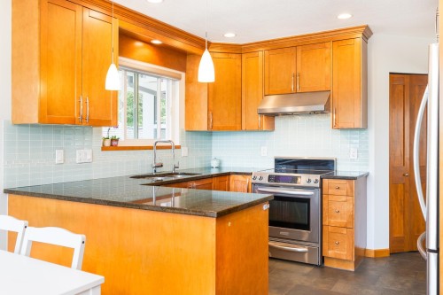 3985 Frames Place, North Vancouver, BC 