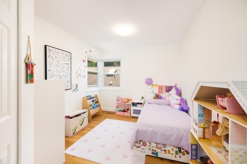 3985 Frames Place, North Vancouver, BC 