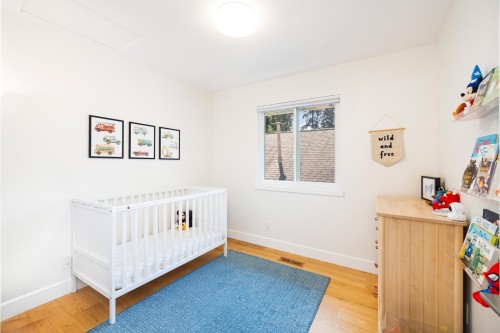 3985 Frames Place, North Vancouver, BC 