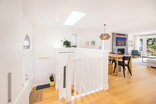 3985 Frames Place, North Vancouver, BC 