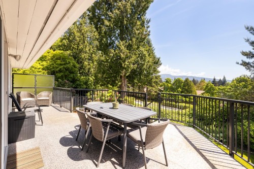 3985 Frames Place, North Vancouver, BC 
