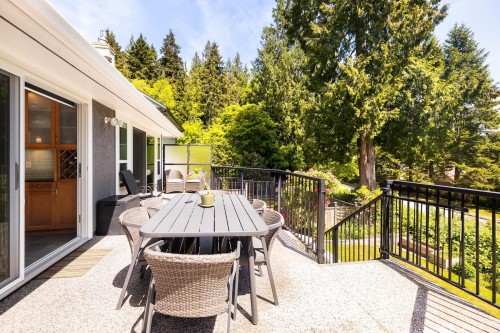 3985 Frames Place, North Vancouver, BC 