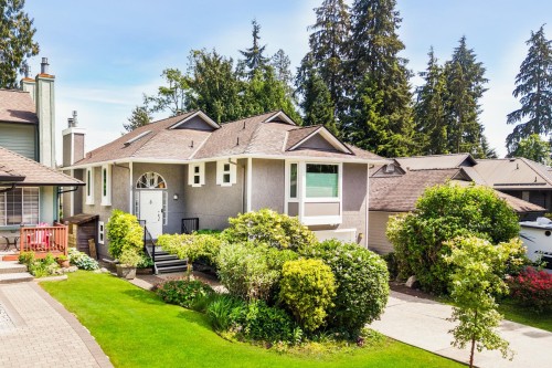3985 Frames Place, North Vancouver, BC 