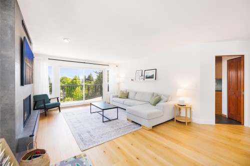 3985 Frames Place, North Vancouver, BC 