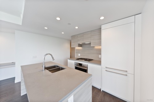 2107-652 Whiting Way, Coquitlam, BC 