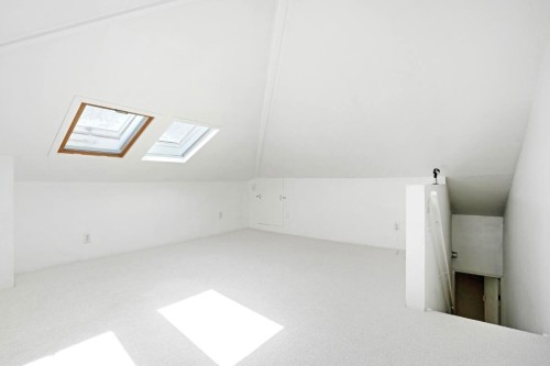 2305 3Rd Avenue W, Vancouver, BC 