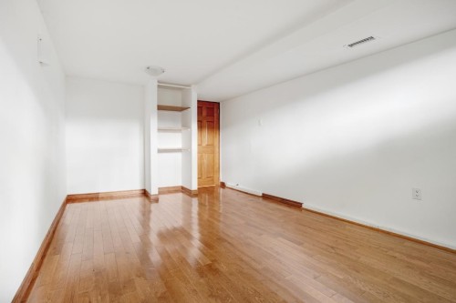 2305 3Rd Avenue W, Vancouver, BC 
